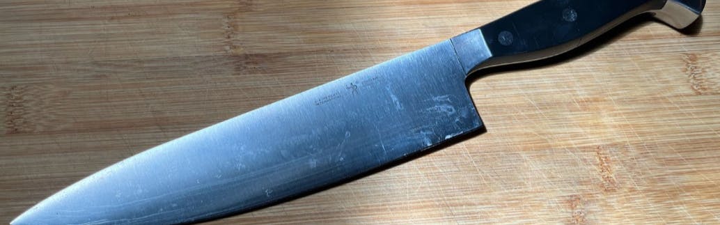 Expert Review: Mercer ZUM 8-in Chef's Knife
