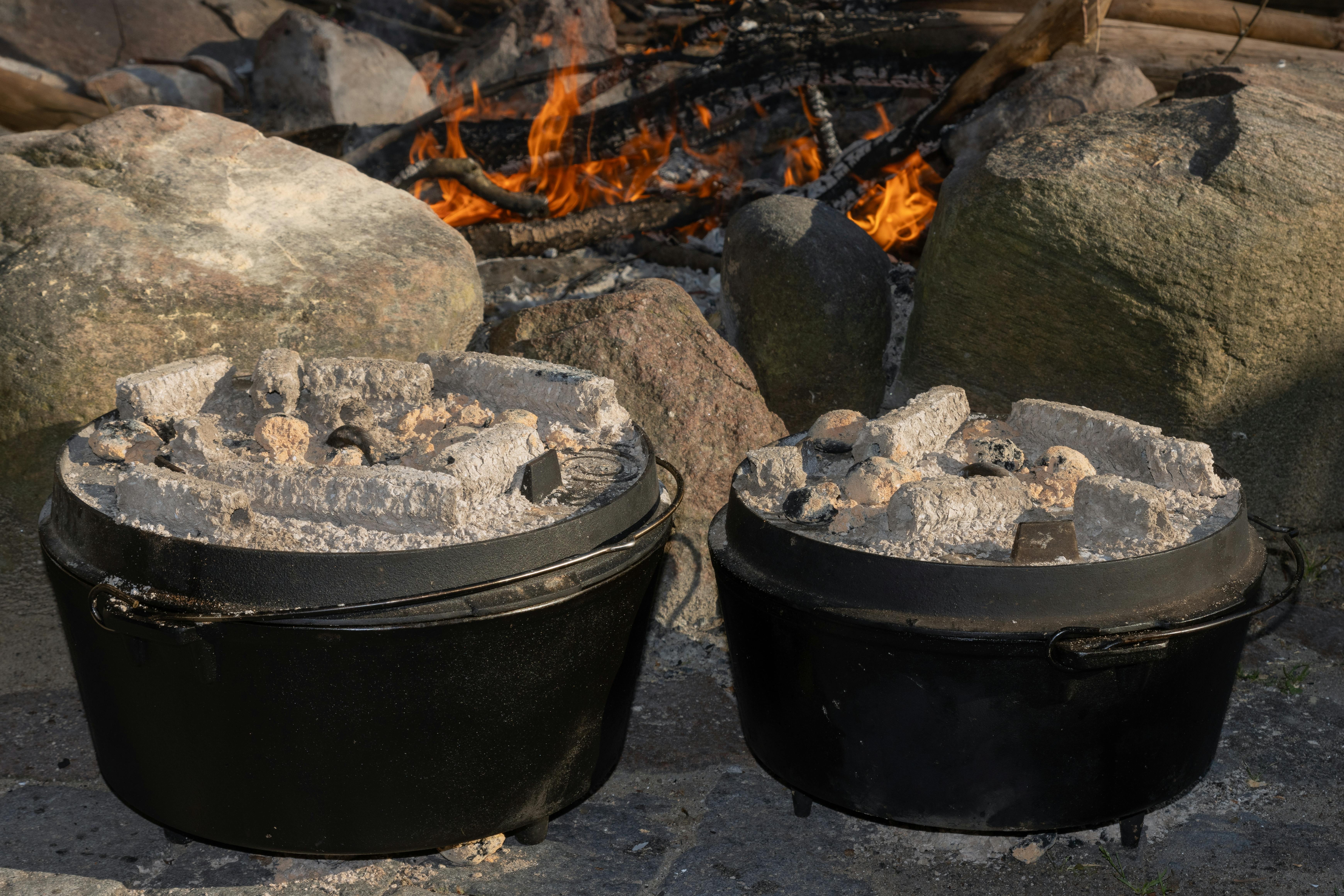Cocotte vs Dutch Oven: what's the difference and which one to choose? -  Shutter + Mint
