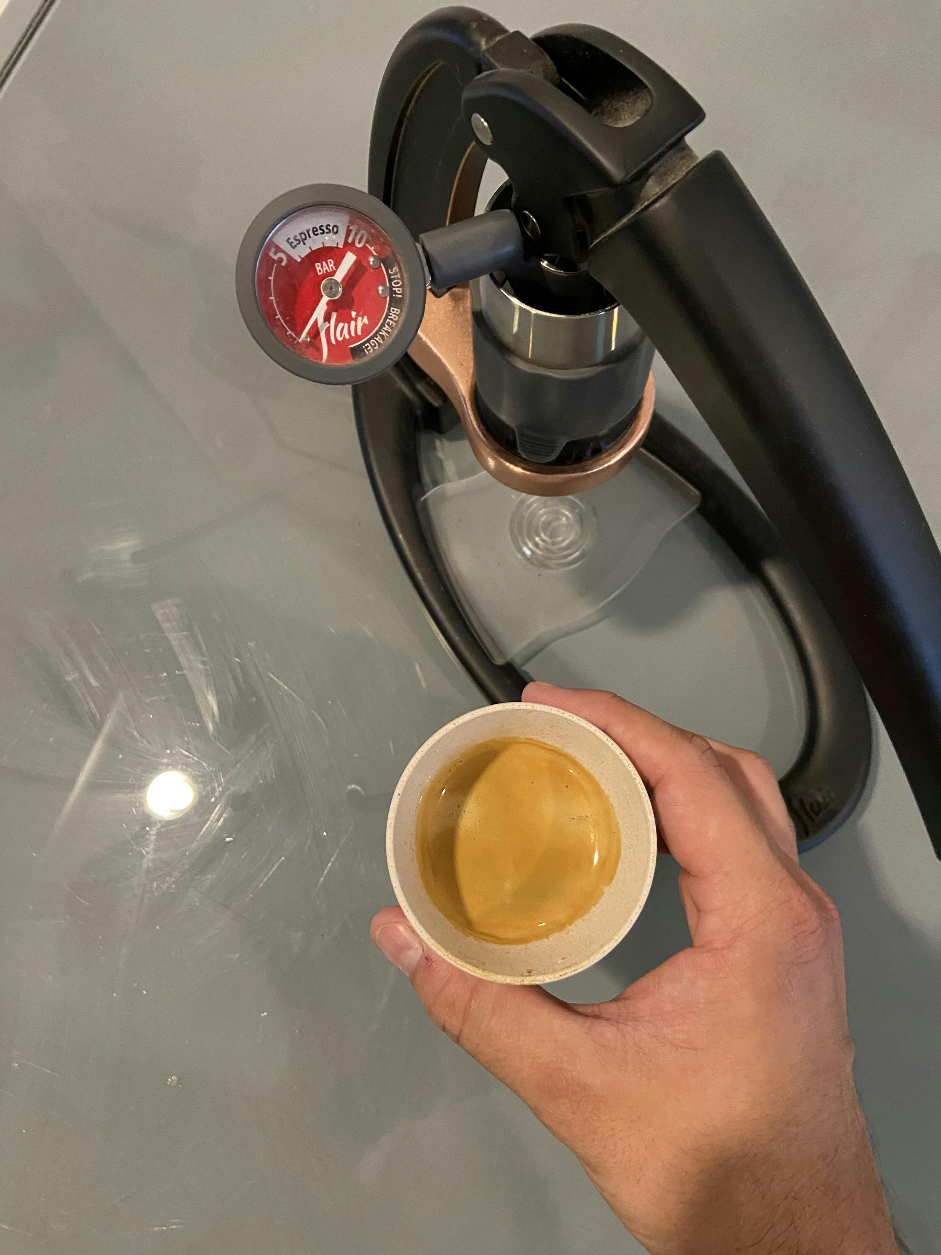 Expert Review: Flair Espresso Flair Signature Espresso Maker with Pressure  Kit | Curated.com