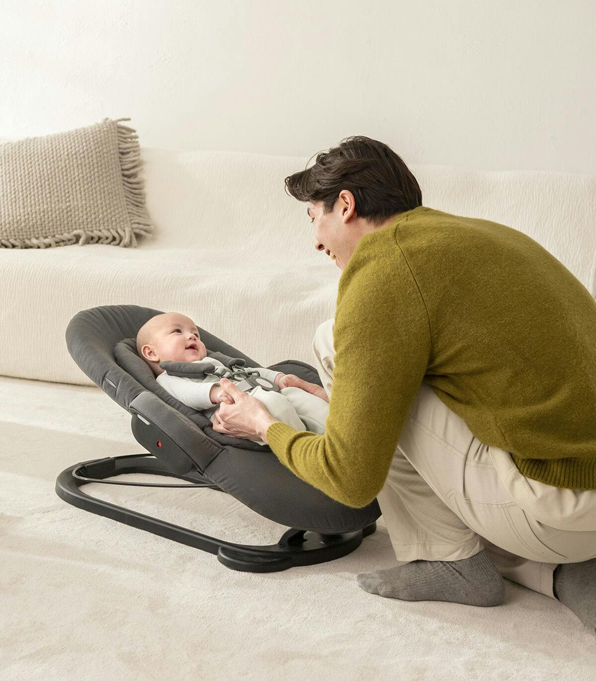 Stokke steps discount bouncer newborn insert