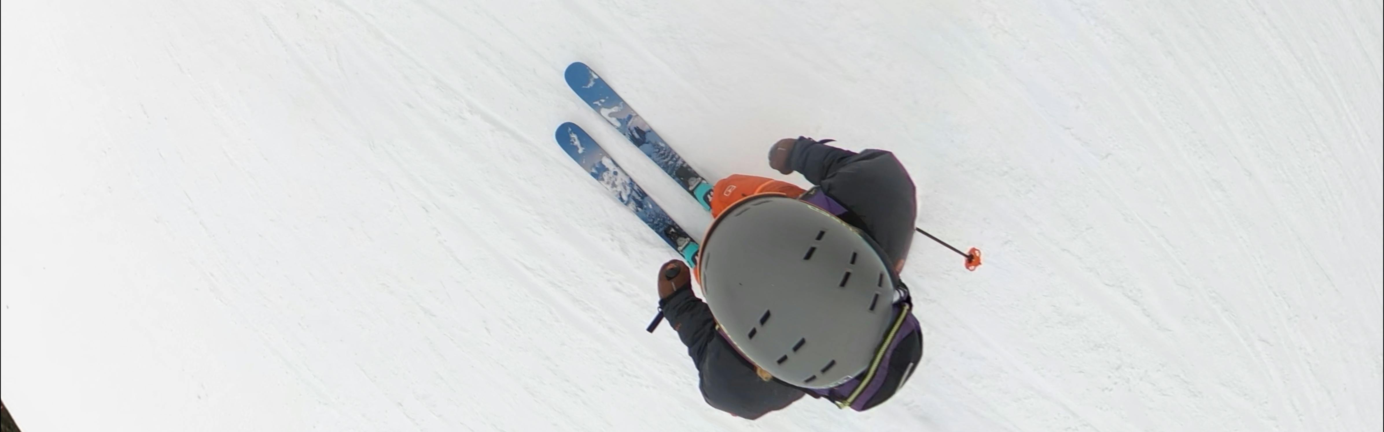 Top down view of a skier on the  Nordica Santa Ana 93. 