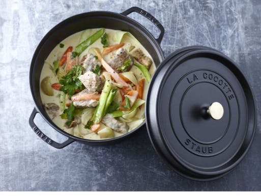 Staub Cast Iron - Round Cocottes 8.75 qt, Round, Cocotte, Grenadine