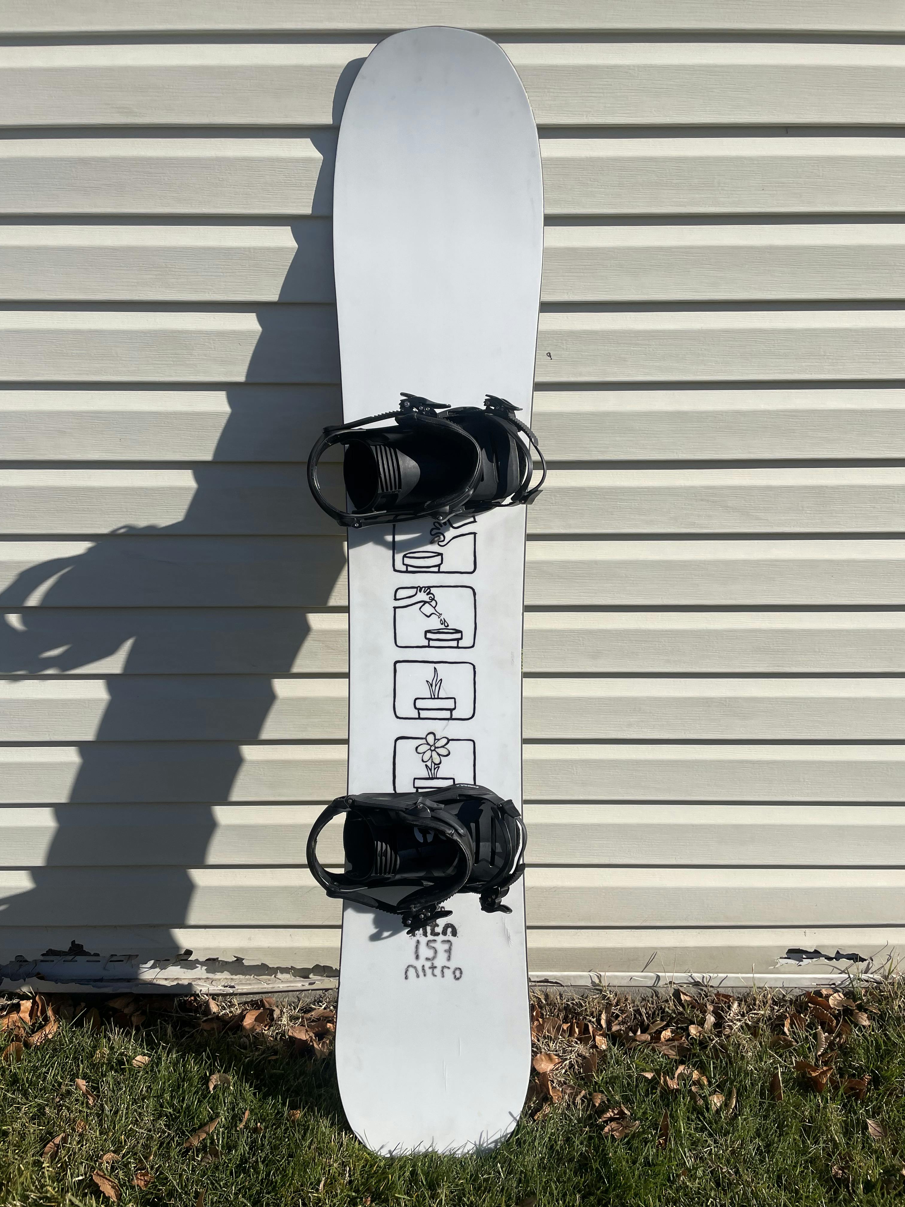 Review Nitro Mountain Snowboard 2023 Curated