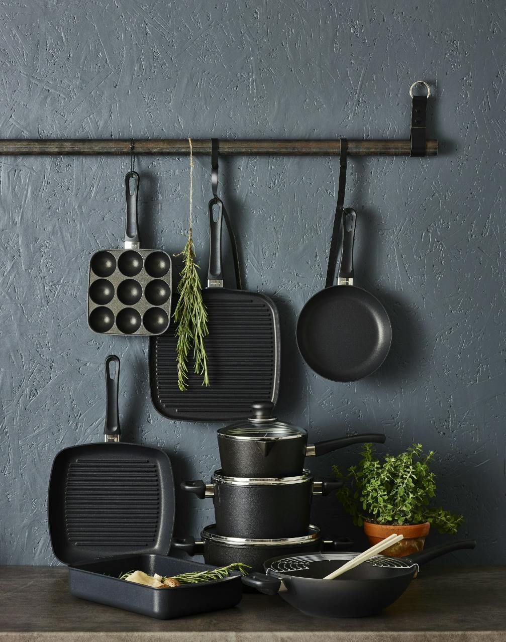 Explore Scanpan Cookware