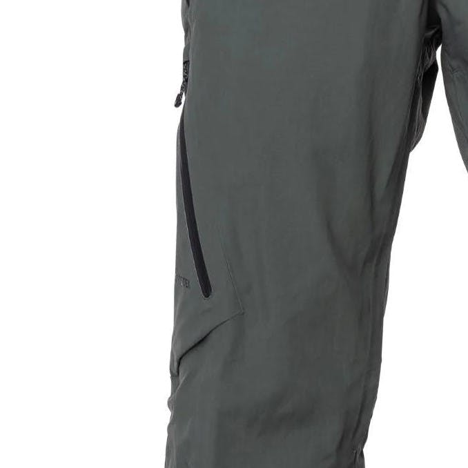 686 Men's GORE-TEX GT Pants | Curated.com